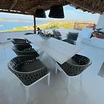 Terrazza Sul Mare A * 切尔沃港